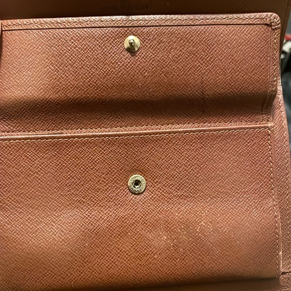 Louis Vuitton wallet - Picture 8 of 16